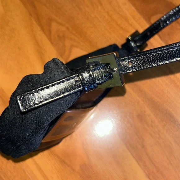 Authentic Fendi Mamma Baguette Shoulder Bag Black Mini Croissant - Picture 4 of 16